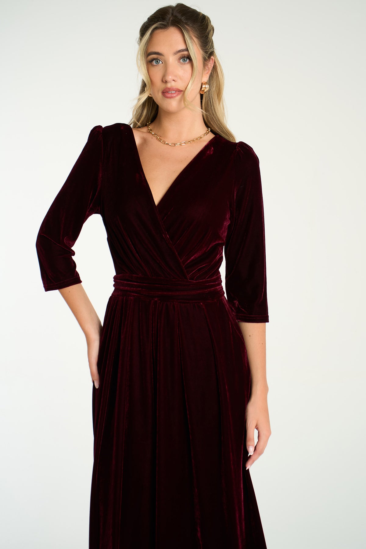 sophia-wide-leg-jumpsuit-berry-velvet