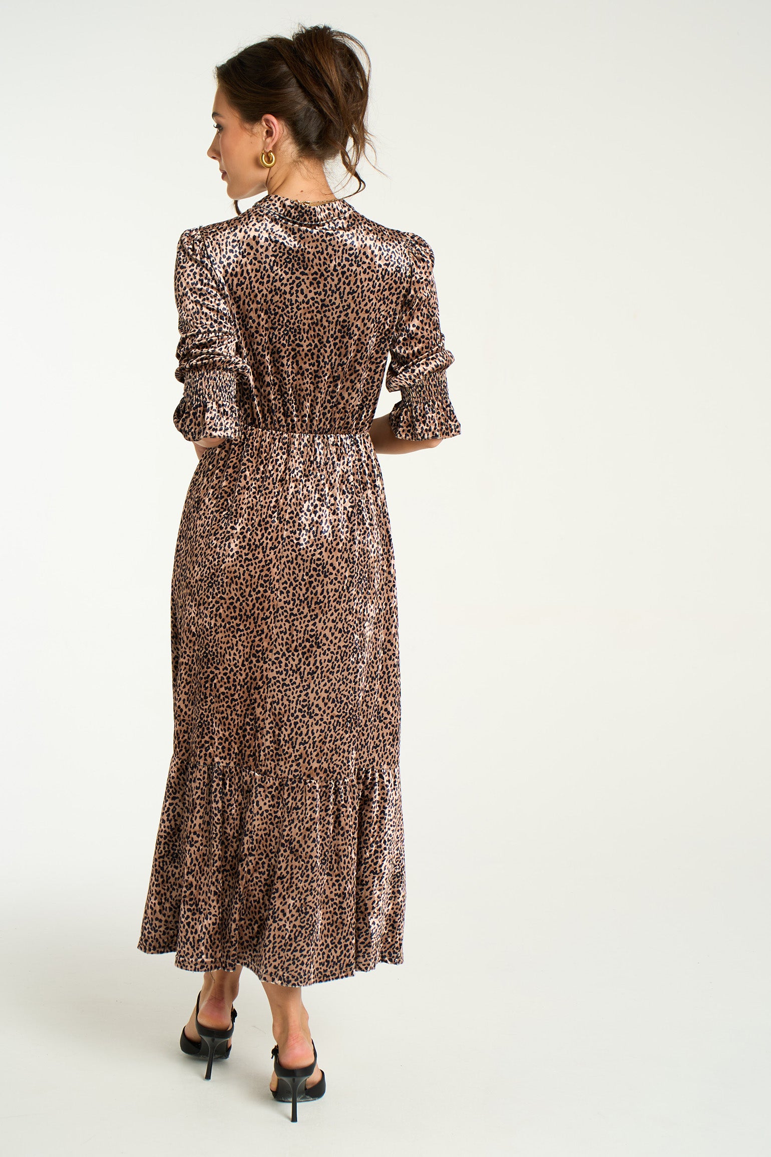 v-neck-velvet-leopard-midaxi-dress