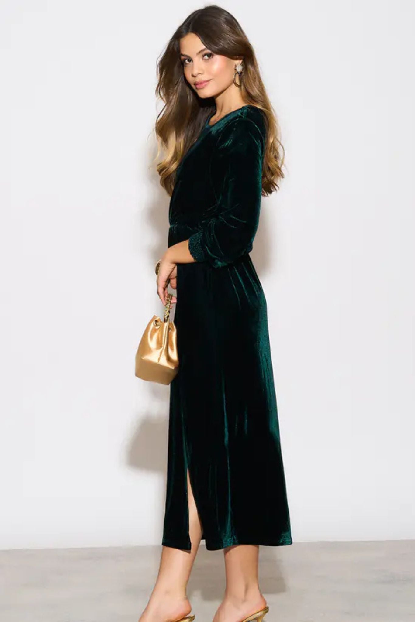 ella-round-neck-midaxi-dress-green-velvet-4