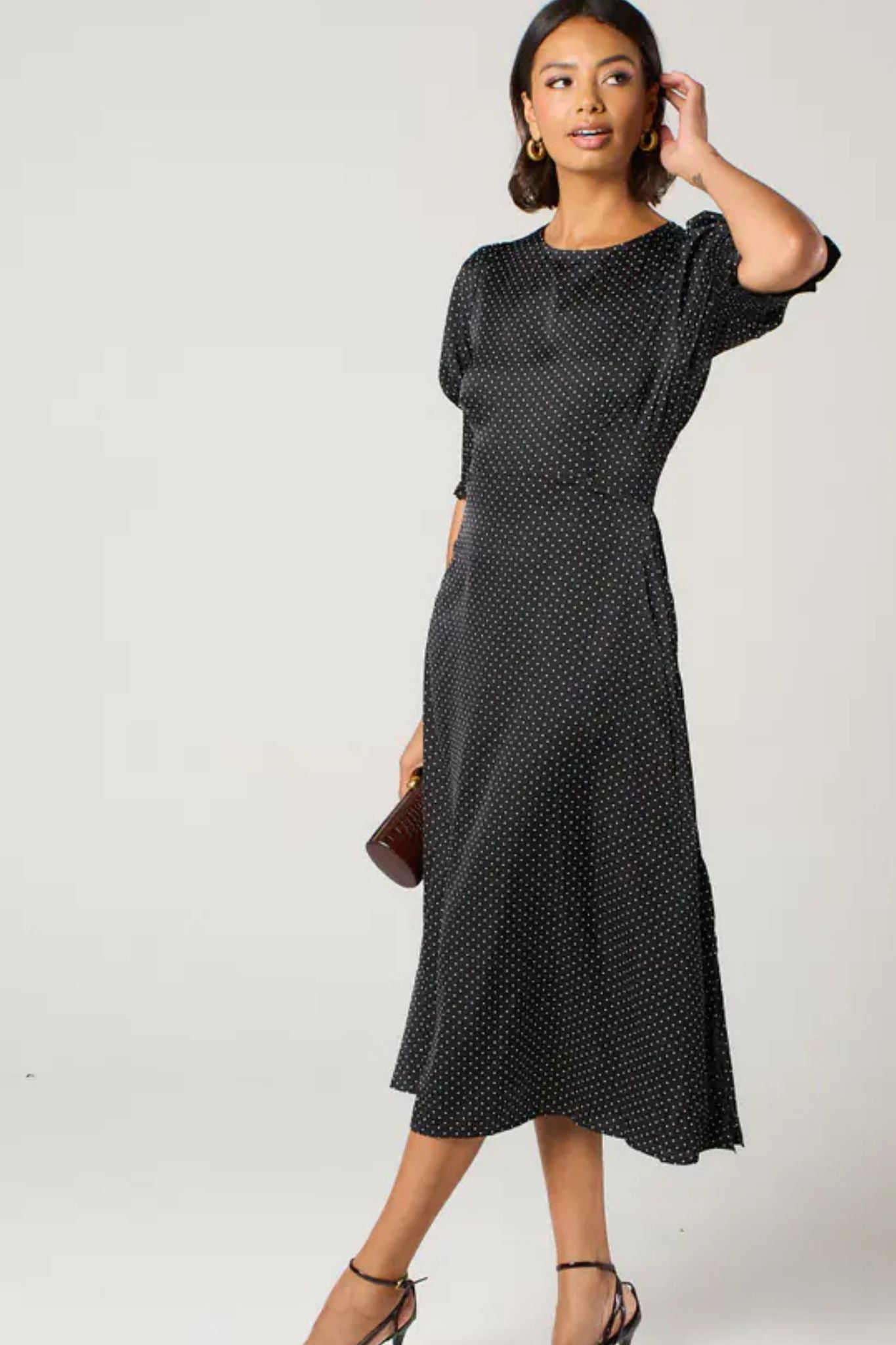 hazel-tea-dress-black-white-polka-dots-3