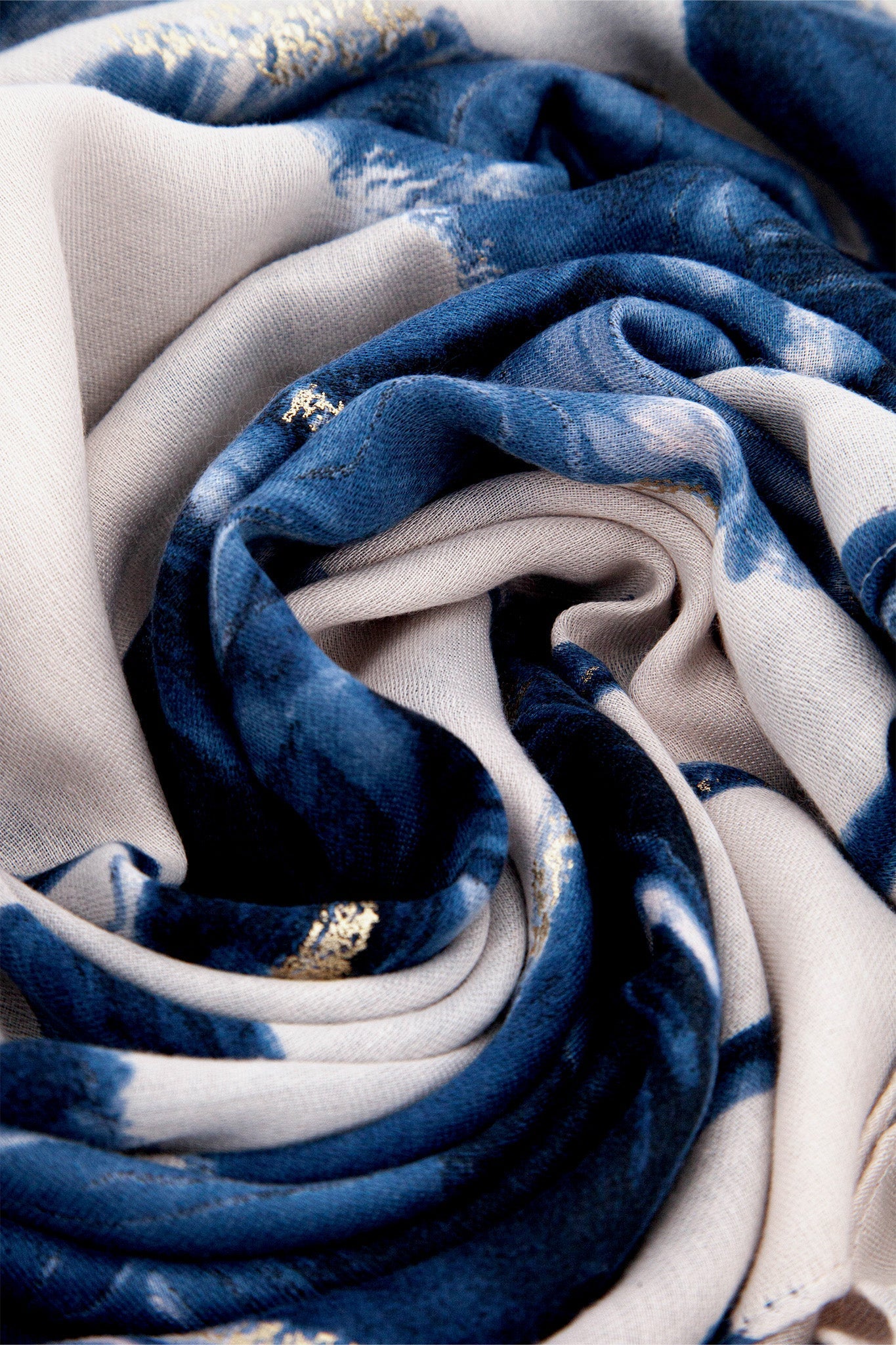 eleanor-blue-abstract-floral-lightweight-scarf-close-up-material