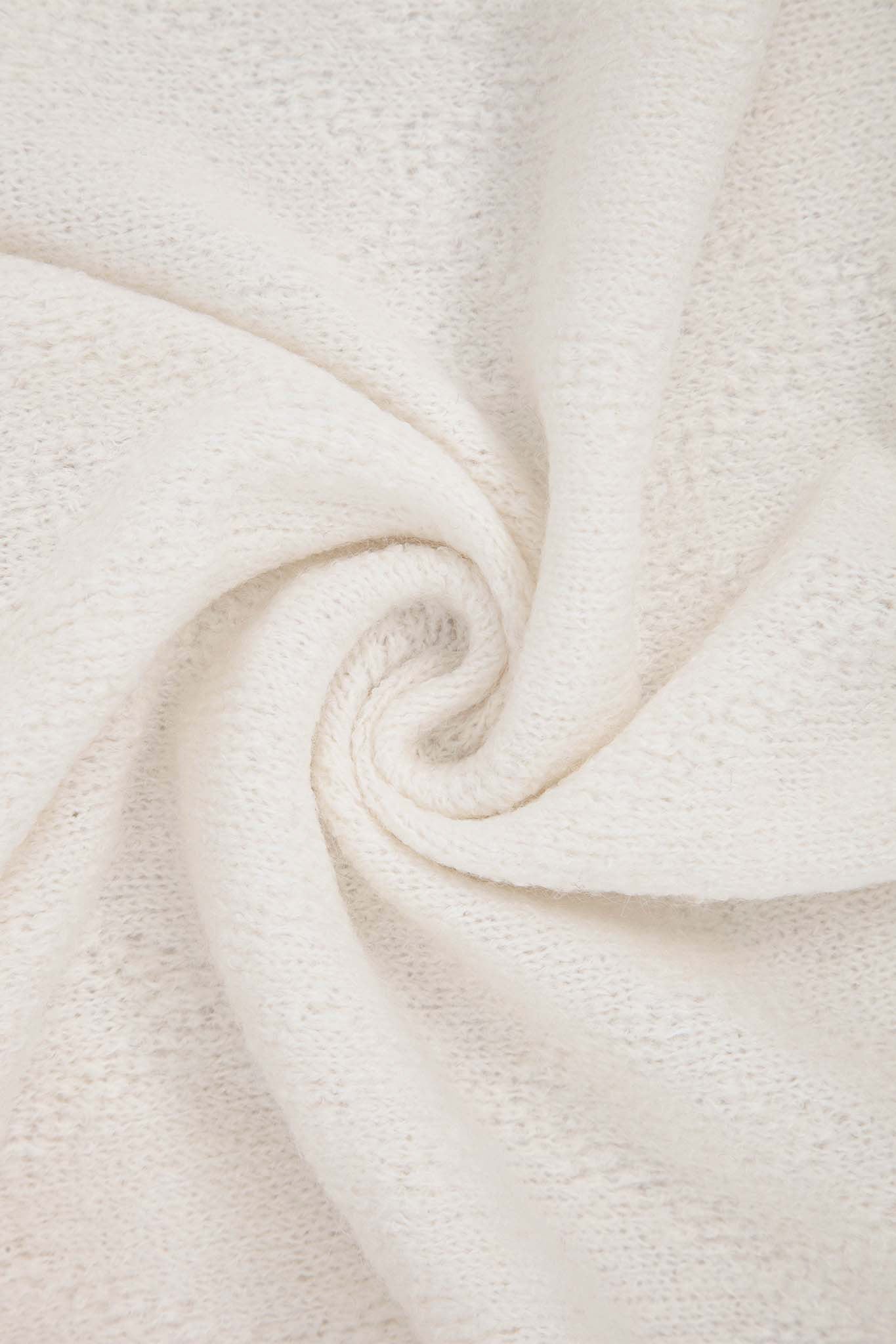 hadley-cream-wool-blend-heavyweight-scarf-close-up-knitted