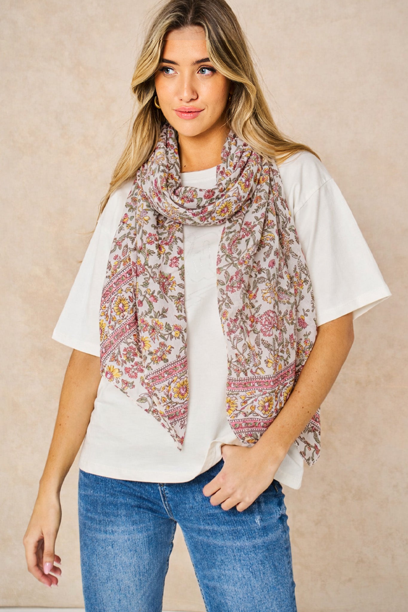 Delicate Floral Lightweight Scarf in Neutral